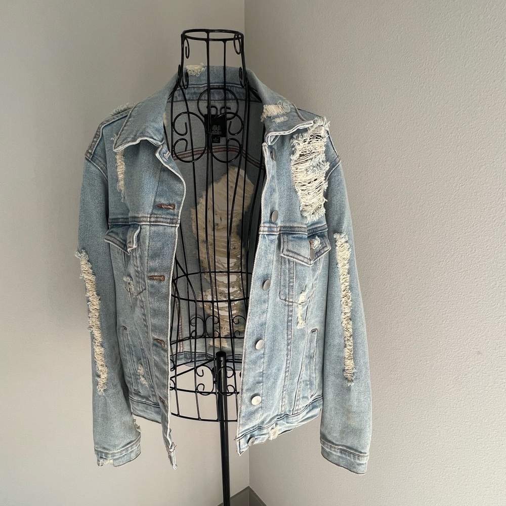 Distressed Jean Jacket - Picture 4 of 7